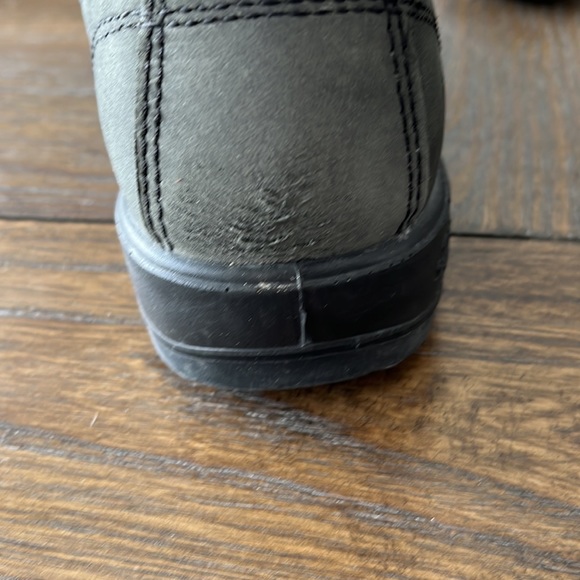 Blundstone - Picture 3 of 5